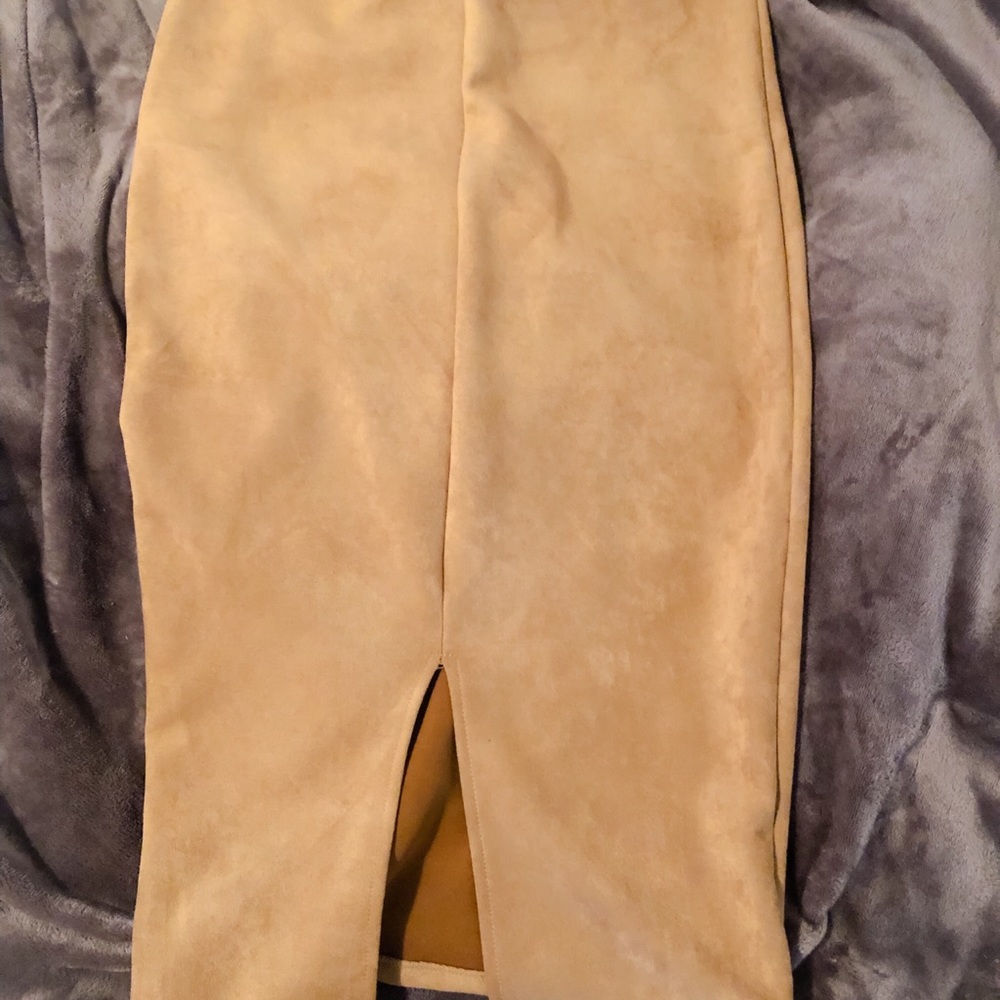 Forever 21 Nude Pencil Skirt
